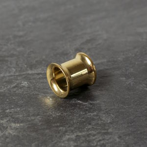 8 mm Flesh Tunnel und Ohr Plugs in Gold